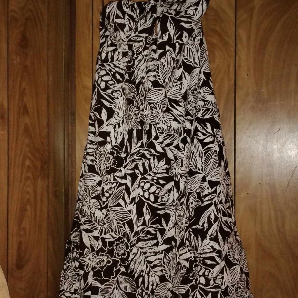 Black and White Floral Strapless Dress